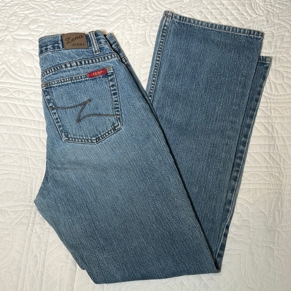 Zena Denim - ZENA straight leg blue jeans slight flare 100% cotton size 10